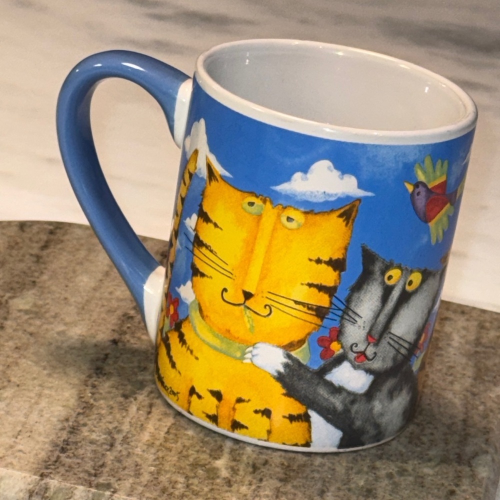 Gibson Everyday "Cool Cats" Cat coffee mug, designed by artist Debi Hron.